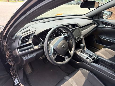 Used 2020 Honda Civic Sport image 4