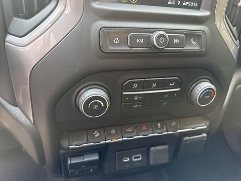 Used 2022 Chevrolet Silverado 1500 Custom Trail Boss image 27