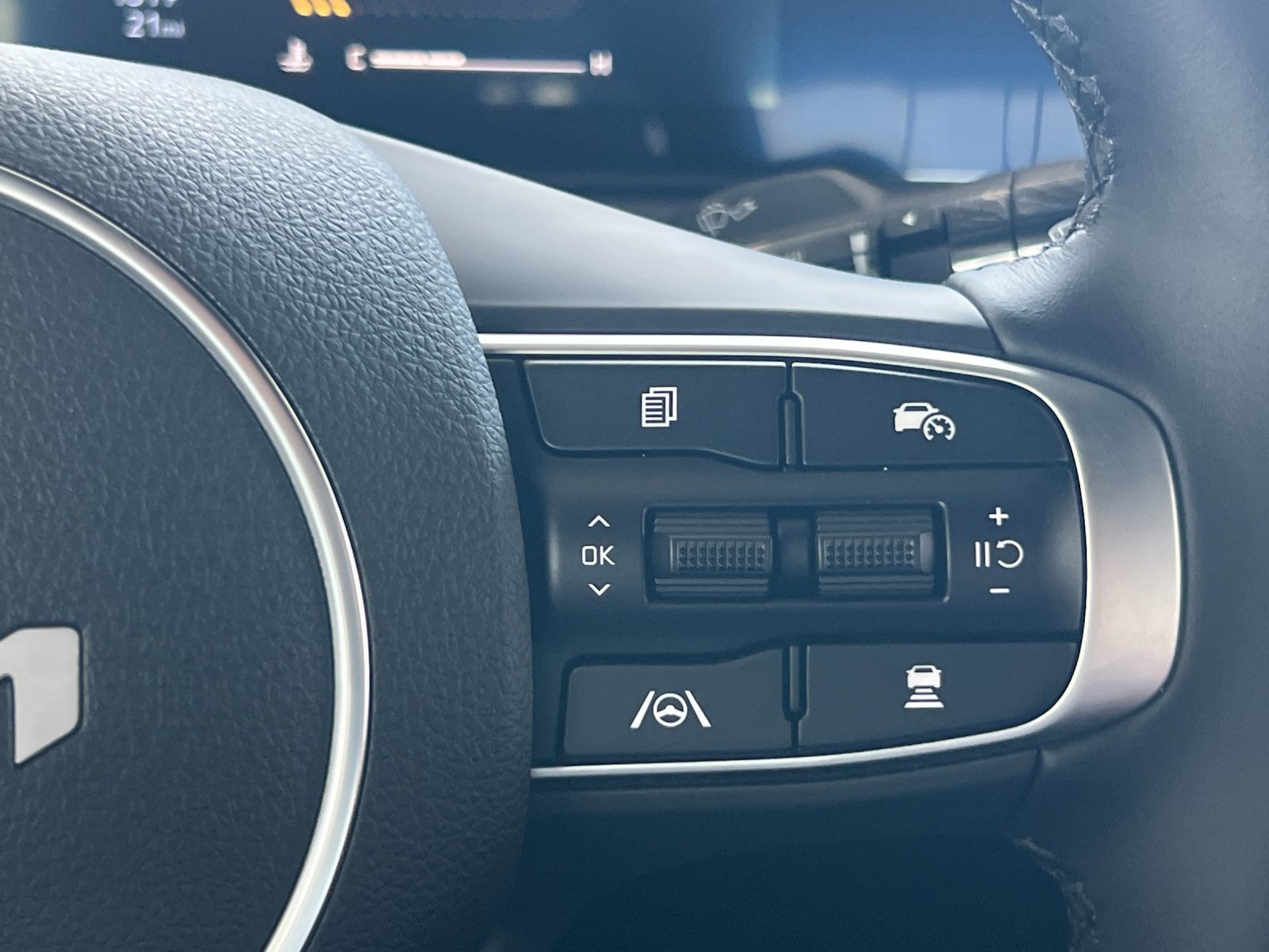 New 2026 Kia K5 GT-Line w/ GT-Line Premium Package FWD image 27