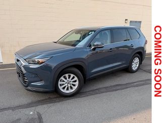 Used 2024 Toyota Grand Highlander AWD video 1