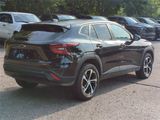 Used 2024 Chevrolet Trax RS w/ Sunroof Package image 5