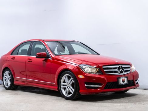 Used 2012 Mercedes-Benz C 300 4MATIC Sedan image 9