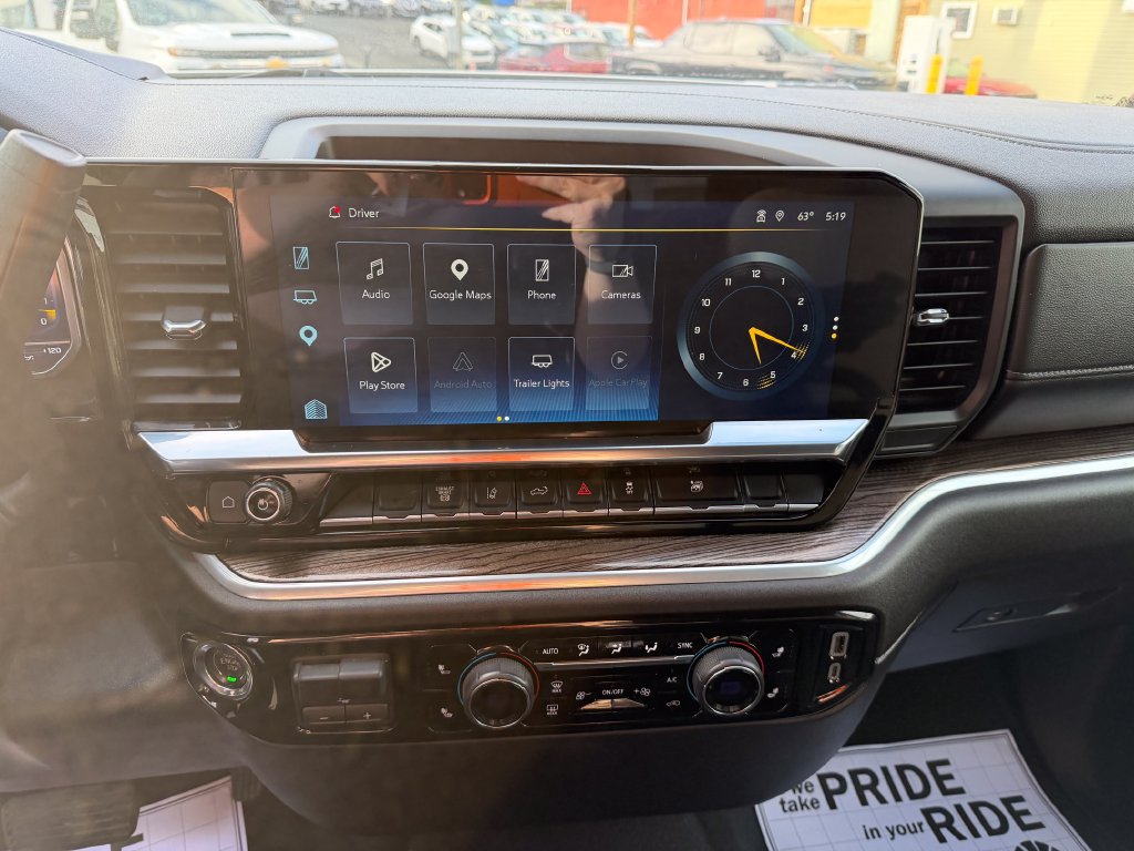 Used 2025 Chevrolet Silverado 2500 LT w/ Convenience Package AWD/4WD image 19