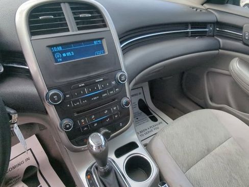 Used 2015 Chevrolet Malibu LS FWD image 17