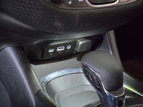 Used 2024 Chevrolet Malibu LT FWD image 24