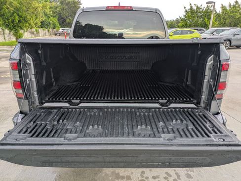 Used 2023 Nissan Frontier SV AWD/4WD image 11