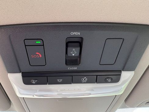 Used 2023 Nissan Altima 2.5 SL AWD/4WD image 26