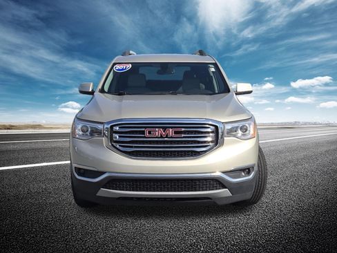 Used 2017 GMC Acadia SLT FWD image 14