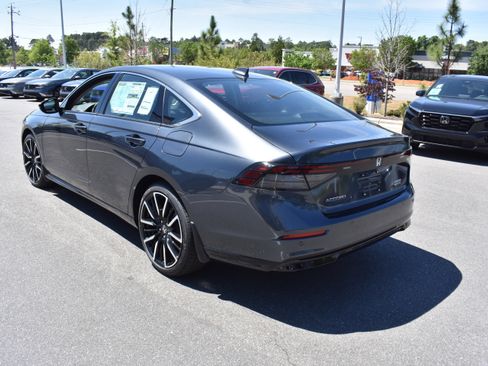 New 2026 Honda Accord Touring image 7
