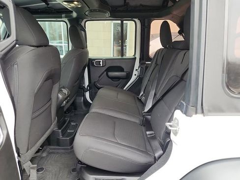 Used 2023 Jeep Wrangler Unlimited image 10