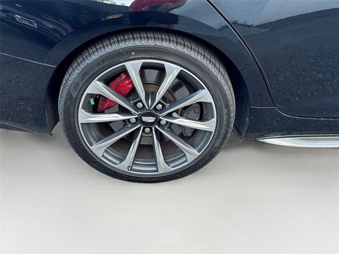 Used 2022 Cadillac CT4 V Blackwing w/ Carbon Fiber 1 Package image 40