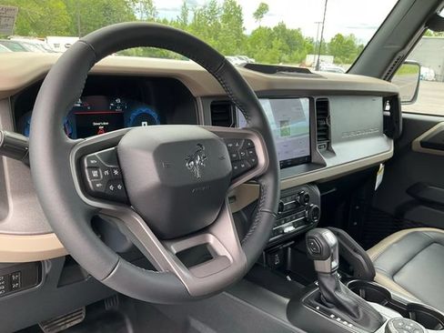 New 2026 Ford Bronco Big Bend w/ Black Diamond Package AWD/4WD image 18