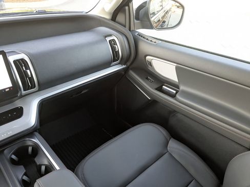 Certified 2025 Ford Expedition Max Active image 19