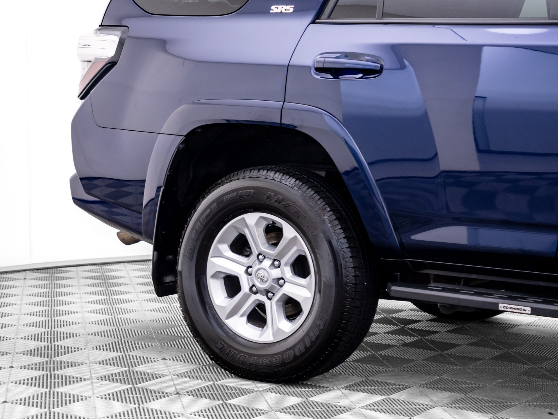 Used 2023 Toyota 4Runner SR5 Premium w/ Moonroof Package AWD/4WD image 31