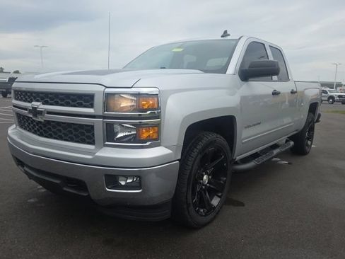 Used 2015 Chevrolet Silverado 1500 LT w/ Rally 2 Edition AWD/4WD image 2