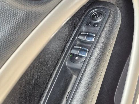 Used 2013 MINI Cooper Countryman image 32