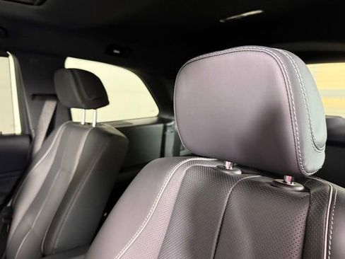 Used 2025 Mercedes-Benz GLS 580 4MATIC image 21