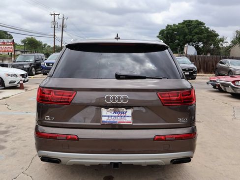 Used 2017 Audi Q7 3.0T Premium Plus w/ Premium Plus Package AWD/4WD image 7