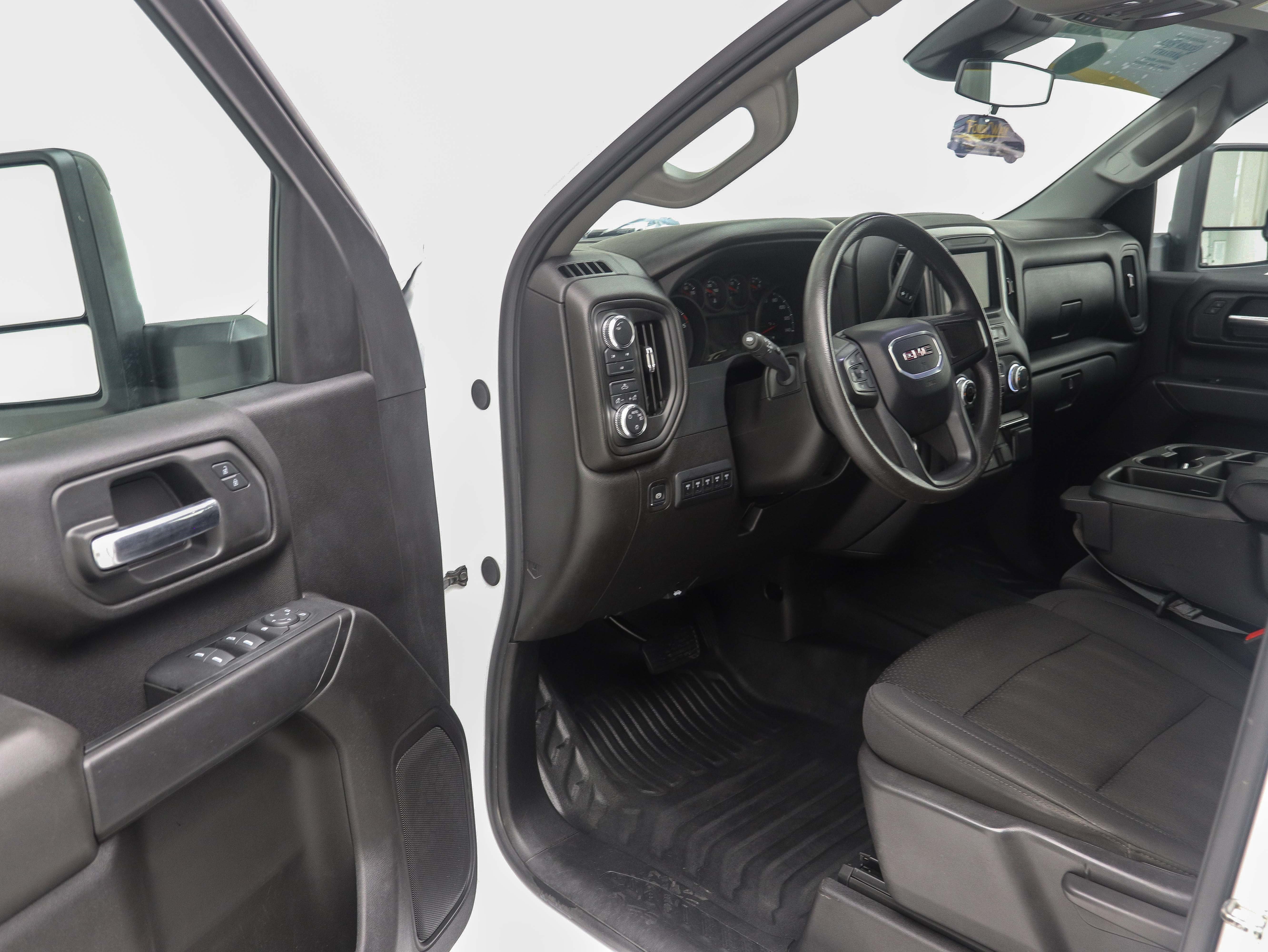 Used 2024 GMC Sierra 3500 Pro w/ Convenience Package AWD/4WD image 16