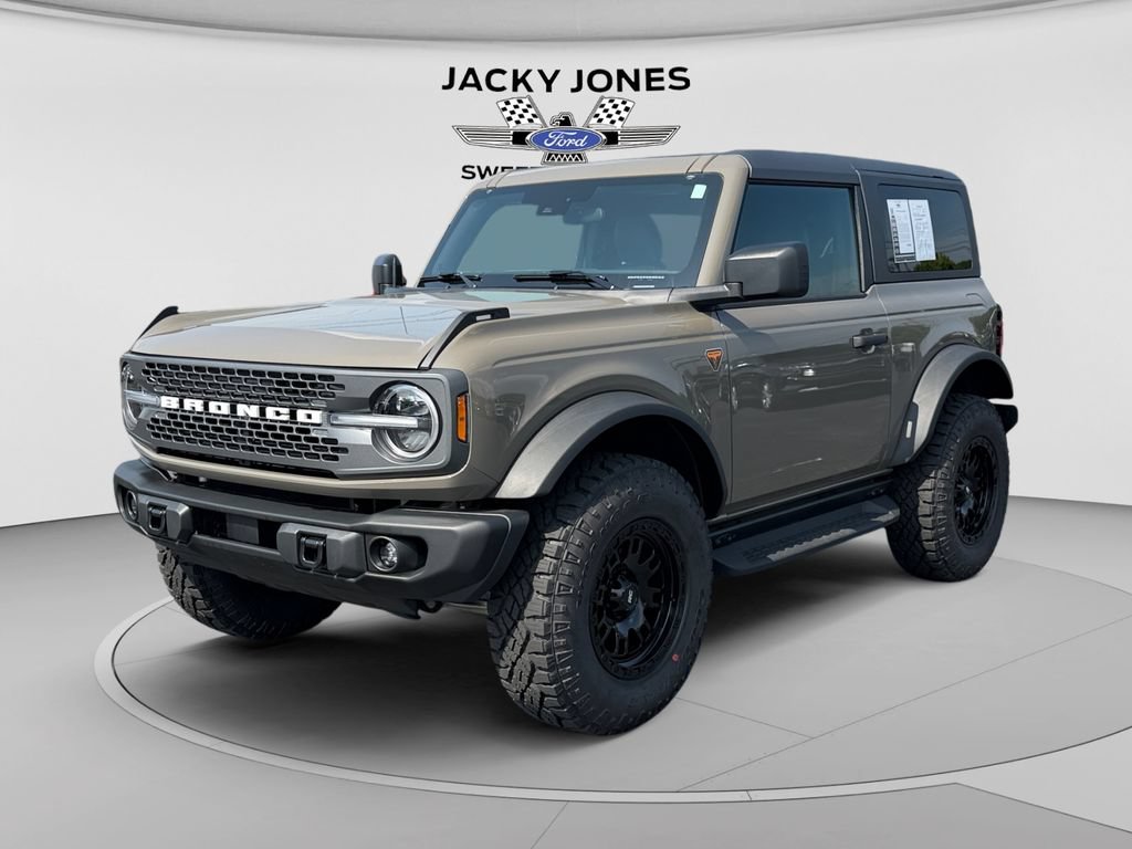 Used 2025 Ford Bronco Badlands w/ Sasquatch Package AWD/4WD image 1