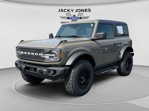 Used 2025 Ford Bronco Badlands w/ Sasquatch Package AWD/4WD image 1
