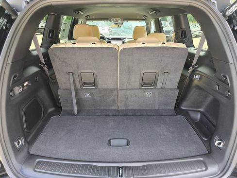 New 2026 Jeep Grand Cherokee L Limited w/ Trailer Tow Package AWD/4WD image 14