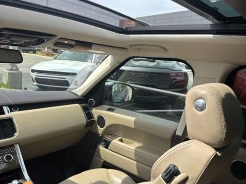 Used 2016 Land Rover Range Rover Sport HSE image 3