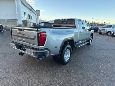Used 2025 GMC Sierra 3500 SLT w/ SLT Premium Package image 7