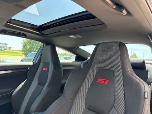 Used 2017 Honda Civic Si image 8