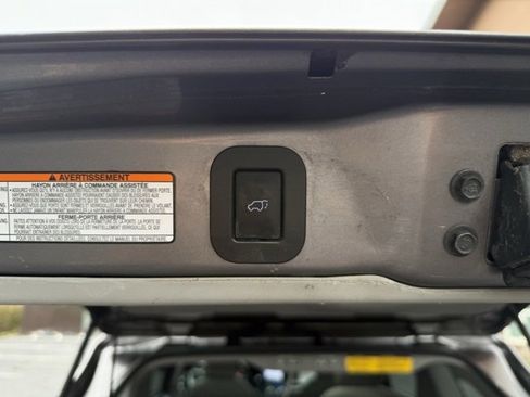 Used 2017 Toyota Sienna Limited image 26