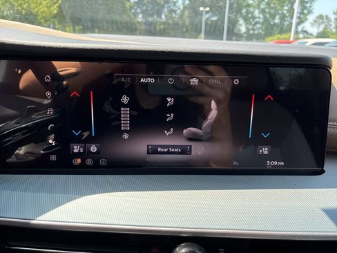 New 2026 Nissan Murano Platinum w/ Cargo Package AWD/4WD image 13