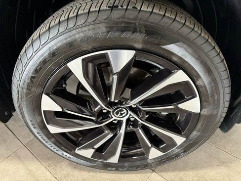 Certified 2025 MAZDA CX-50 2.5 Hybrid w/ Premium Plus Pkg image 9