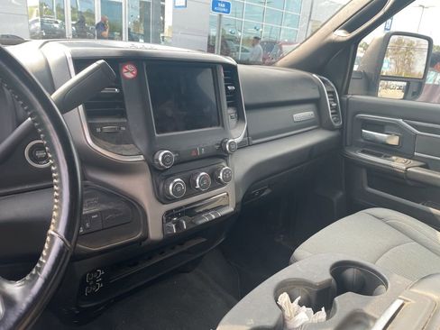 Used 2024 RAM 3500 Big Horn image 7