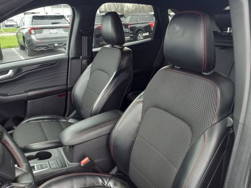 Used 2024 Ford Escape ST-Line image 14