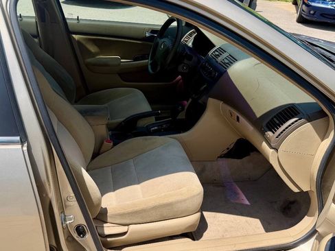 Used 2003 Honda Accord LX image 12