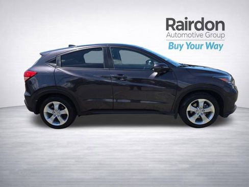Used 2016 Honda HR-V EX image 8