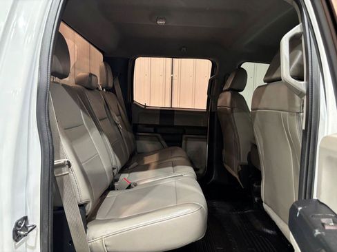 Used 2019 Ford F250 XL w/ Power Equipment Group AWD/4WD image 14