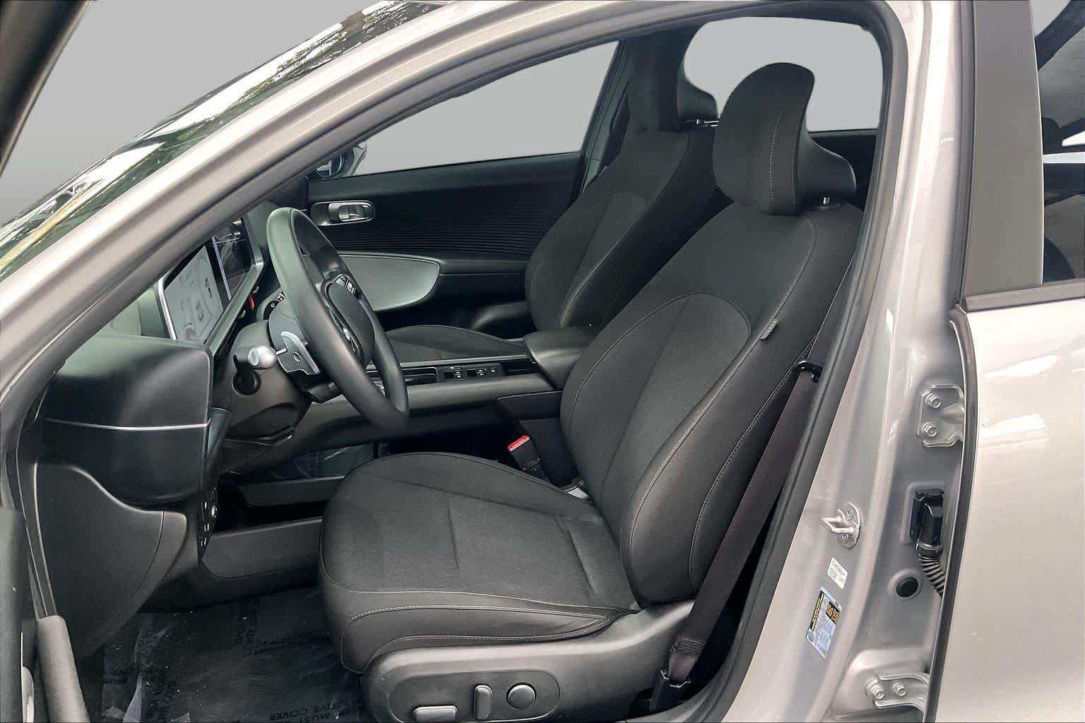 Certified 2024 Hyundai Ioniq 6 SEL RWD image 7