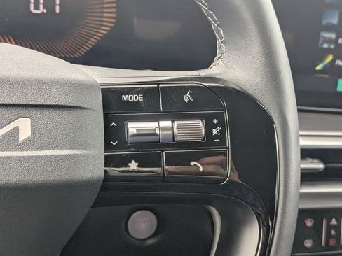 New 2026 Kia Sorento LX FWD image 30