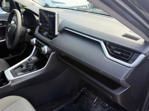 Used 2023 Toyota RAV4 XLE w/ Convenience Package FWD image 18