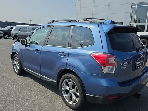 Used 2017 Subaru Forester 2.5i Touring AWD/4WD image 9