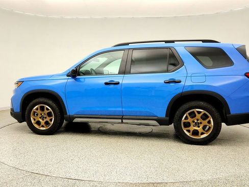 Used 2024 Honda Pilot TrailSport image 8