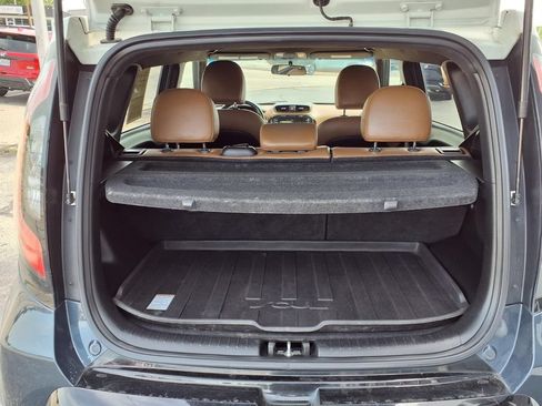 Used 2016 Kia Soul + w/ Audio Package FWD image 22