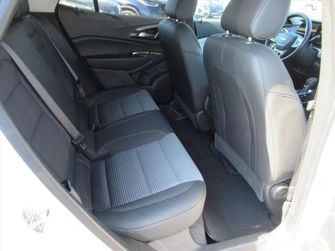 Certified 2024 Chevrolet Trax LT w/ Driver Confidence Package image 23