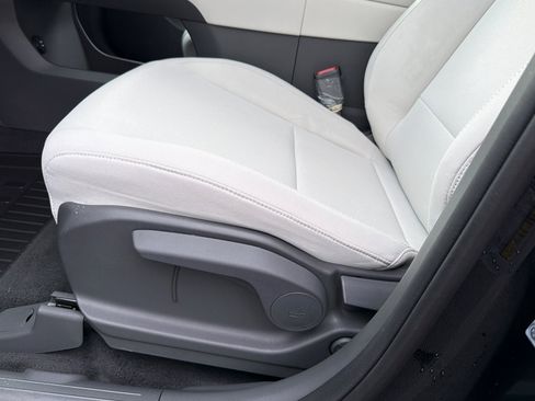 New 2026 Hyundai Santa Fe SE image 13