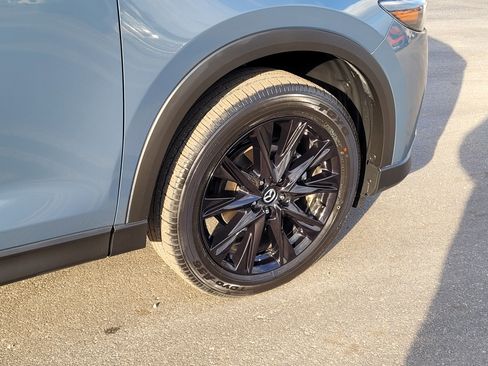 Used 2025 MAZDA CX-5 Carbon Edition image 12