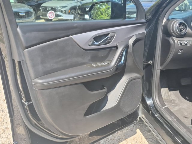 Used 2025 Chevrolet Blazer LT AWD/4WD image 6