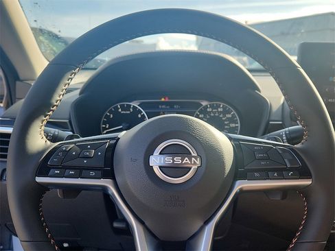 New 2025 Nissan Altima 2.5 SR w/ SR Premium Package image 9