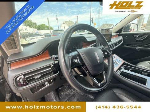 Used 2024 Lincoln Aviator Reserve AWD/4WD image 10