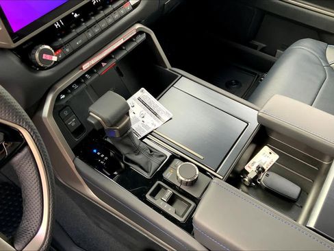 New 2026 Toyota Tundra Platinum AWD/4WD image 7